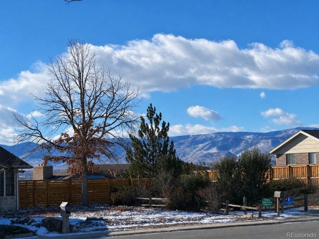 9093 W Warren Drive, Lakewood, CO 80227