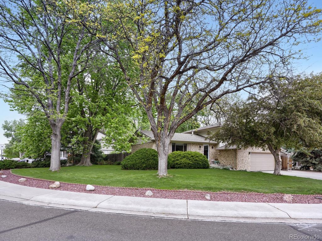 9093 W Warren Drive, Lakewood, CO 80227