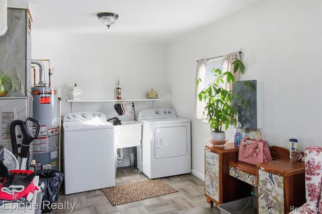 324 E Center Street, Petersburg, MI 49270