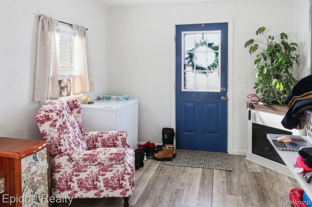 324 E Center Street, Petersburg, MI 49270