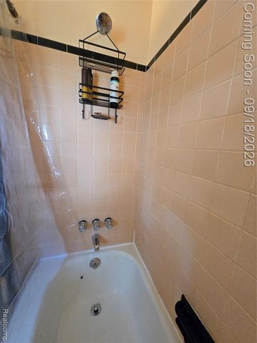 4129 Duplex Avenue, Lincoln Park, MI 48146