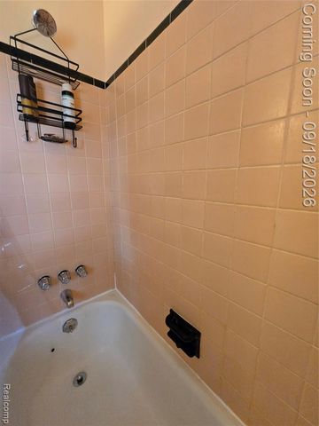 4129 Duplex Avenue, Lincoln Park, MI 48146
