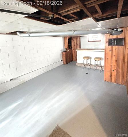 4129 Duplex Avenue, Lincoln Park, MI 48146