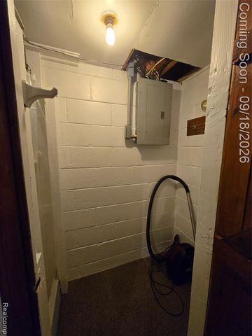 4129 Duplex Avenue, Lincoln Park, MI 48146