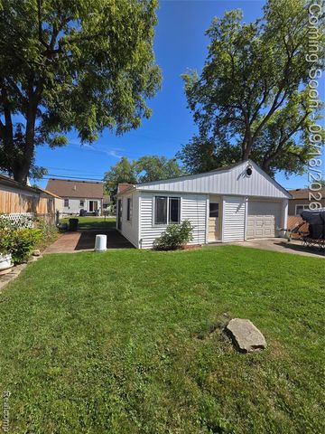 4129 Duplex Avenue, Lincoln Park, MI 48146