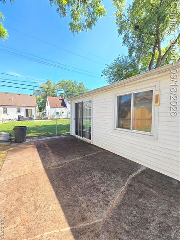 4129 Duplex Avenue, Lincoln Park, MI 48146