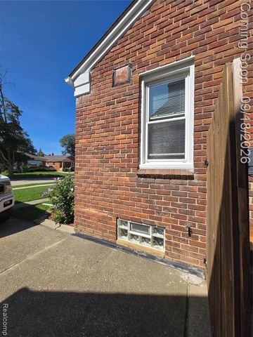 4129 Duplex Avenue, Lincoln Park, MI 48146