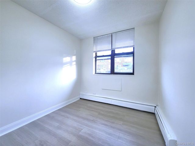 144-63 37 Avenue 1B, Flushing, NY 11354