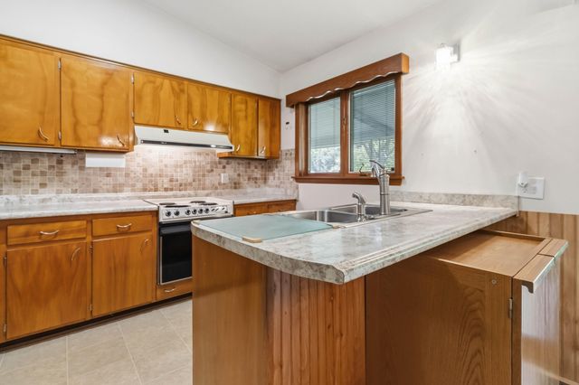 31 Garland Avenue, Corbin, KY 40701