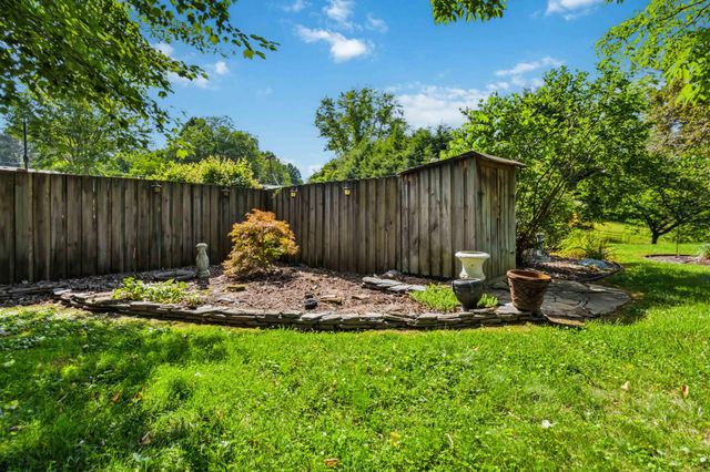 31 Garland Avenue, Corbin, KY 40701