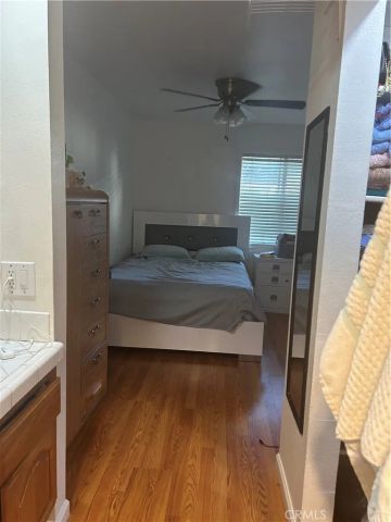 21801 Roscoe, Canoga Park, CA 91304