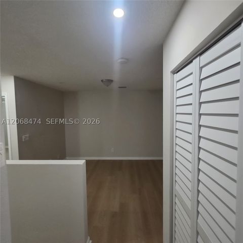 4730 Lago Vista Dr, Coconut Creek, FL 33073