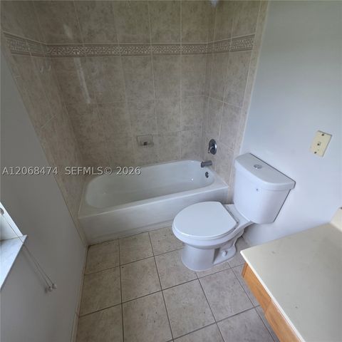 4730 Lago Vista Dr, Coconut Creek, FL 33073