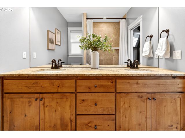 10007 Nw 24TH Ct, Vancouver, WA 98685