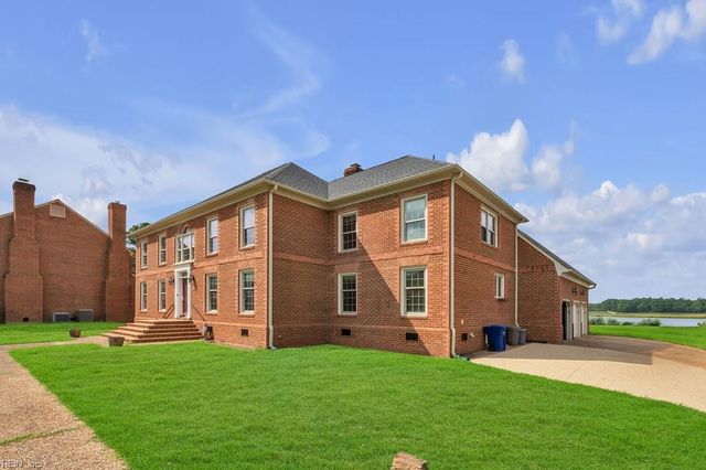 702 Lipton DR, Newport News, VA 23608