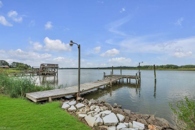 702 Lipton DR, Newport News, VA 23608