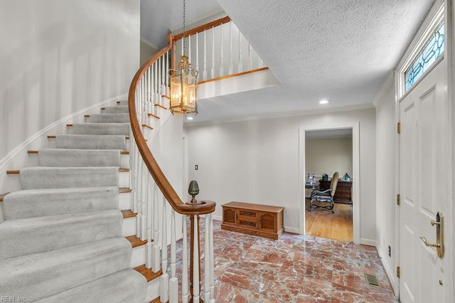 702 Lipton DR, Newport News, VA 23608