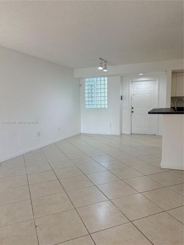 9640 NW 2nd St 5-105, Pembroke Pines, FL 33024