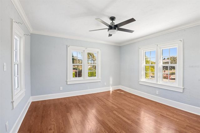 104 PALMERA BOULEVARD NE, St Petersburg, FL 33704