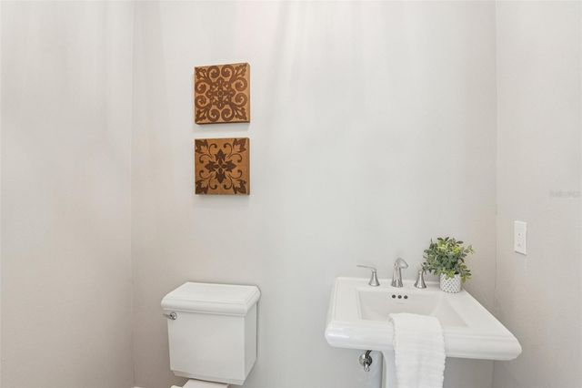 104 PALMERA BOULEVARD NE, St Petersburg, FL 33704