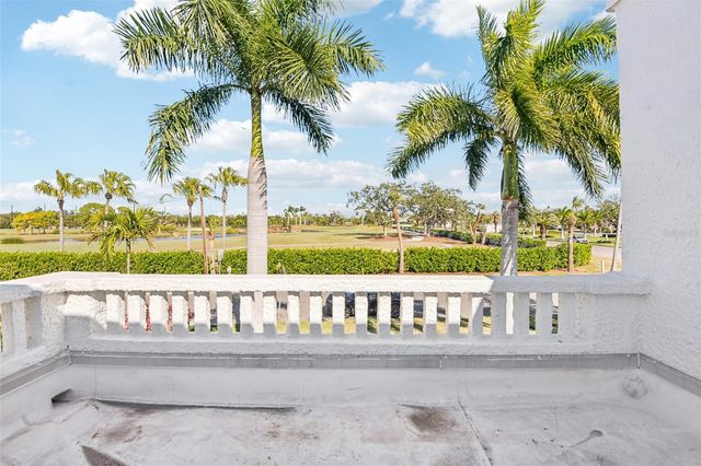 104 PALMERA BOULEVARD NE, St Petersburg, FL 33704