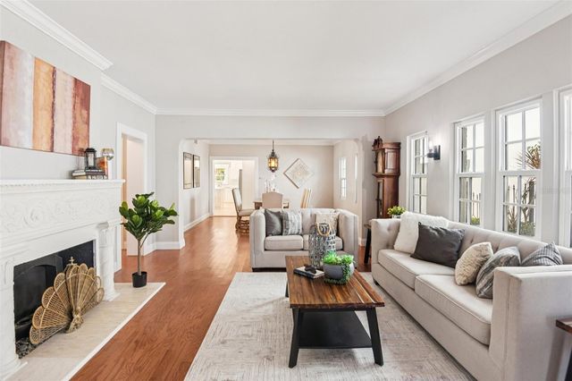 104 PALMERA BOULEVARD NE, St Petersburg, FL 33704