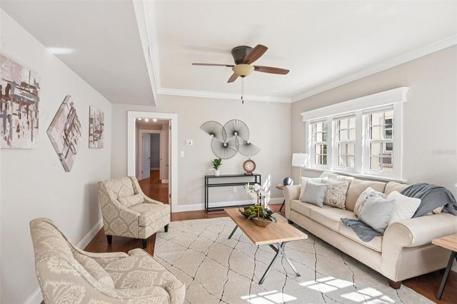 104 PALMERA BOULEVARD NE, St Petersburg, FL 33704