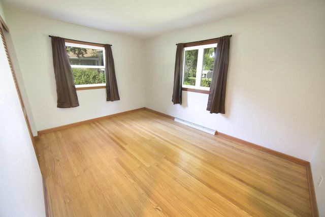 11800 Timberline LANE, Hales Corners, WI 53130
