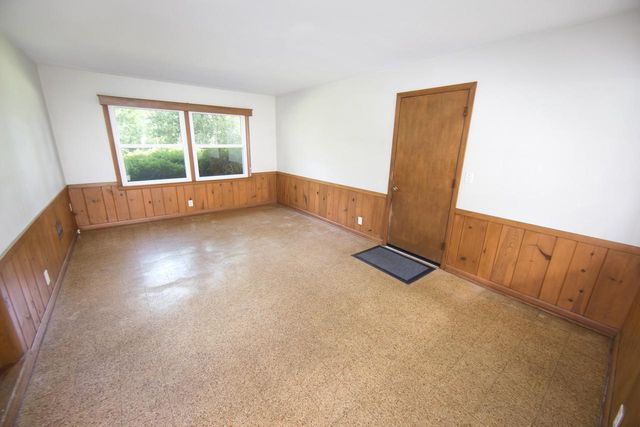 11800 Timberline LANE, Hales Corners, WI 53130
