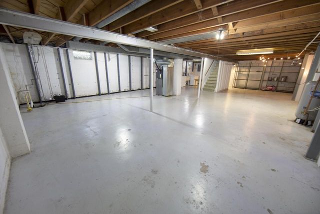 11800 Timberline LANE, Hales Corners, WI 53130