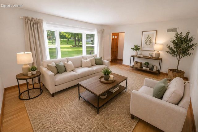 11800 Timberline LANE, Hales Corners, WI 53130