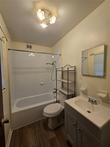 1103 N CRYSTAL TERRACE, Plant City, FL 33563