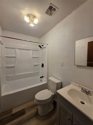 1103 N CRYSTAL TERRACE, Plant City, FL 33563