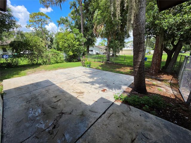 1103 N CRYSTAL TERRACE, Plant City, FL 33563