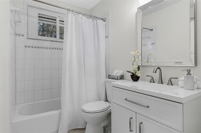 2129 Wakita SE Drive, Marietta, GA 30060