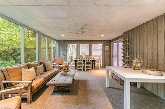 565 Knob View Drive, Winston-salem, NC 27104