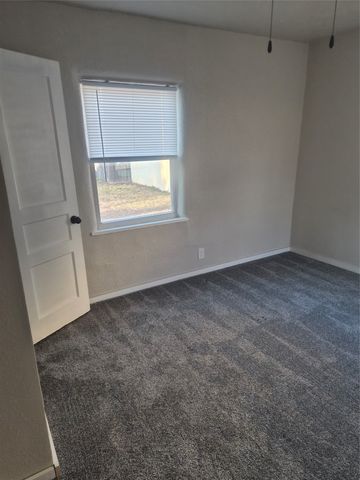 832 Featherston Street, Cleburne, TX 76033