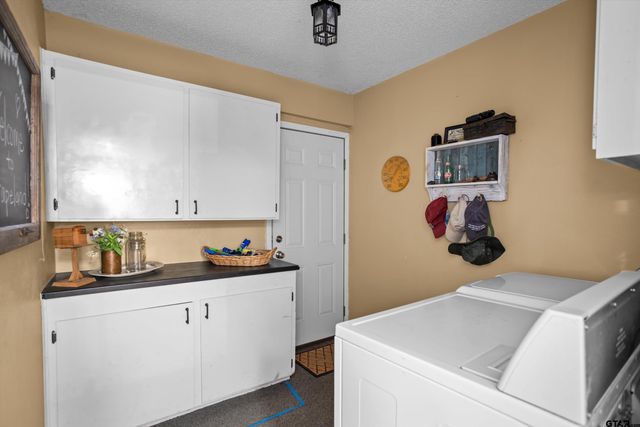 319 N Howard Street, Grapeland, TX 75844