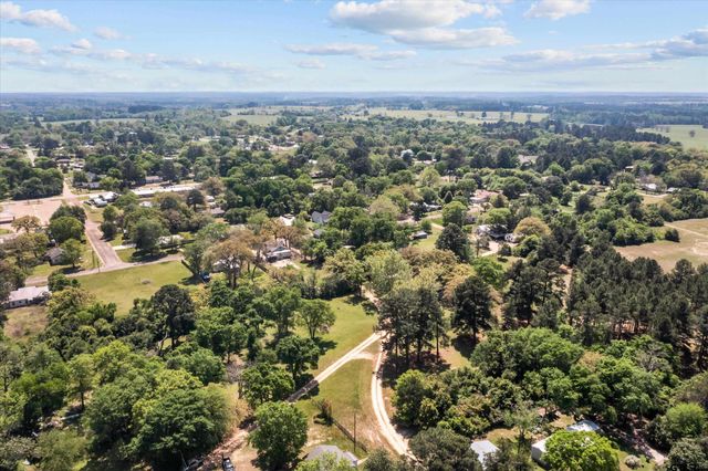 319 N Howard Street, Grapeland, TX 75844