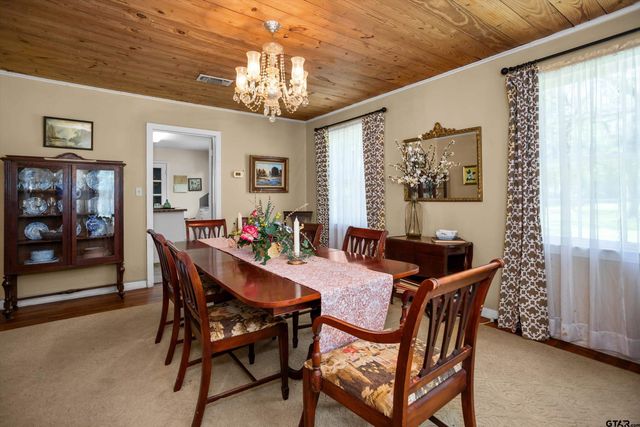 319 N Howard Street, Grapeland, TX 75844