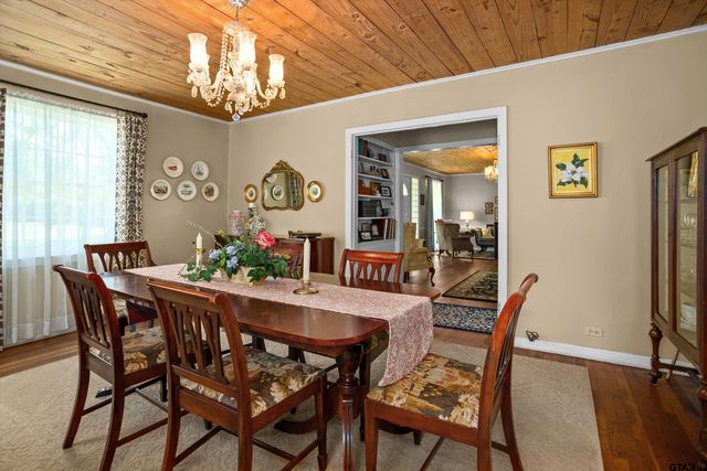 319 N Howard Street, Grapeland, TX 75844