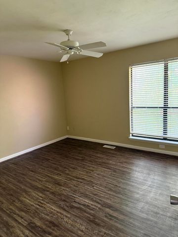 7318 Maple CT, Roanoke, VA 24018