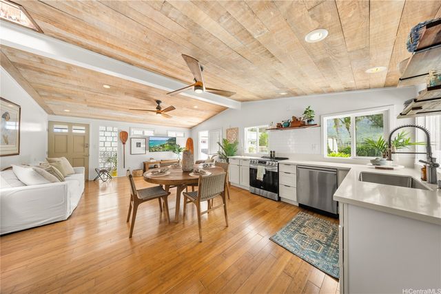 41-012 Wailea Street, Waimanalo, HI 96795