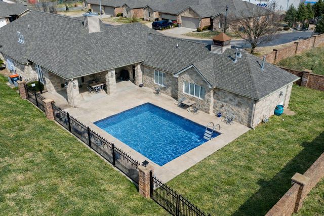 607 Saint Andrews Circle, Grove, OK 74344