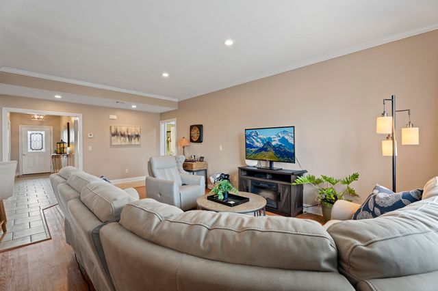 607 Saint Andrews Circle, Grove, OK 74344