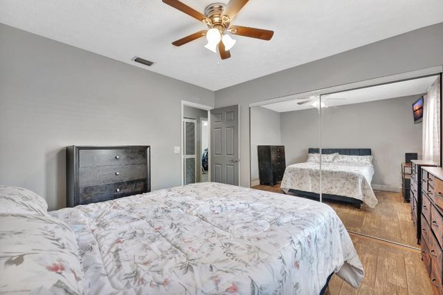 1221 SW 59th Avenue, Plantation, FL 33317