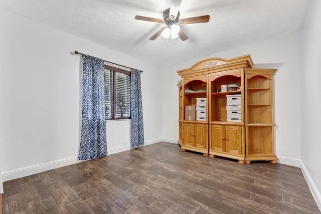 1221 SW 59th Avenue, Plantation, FL 33317