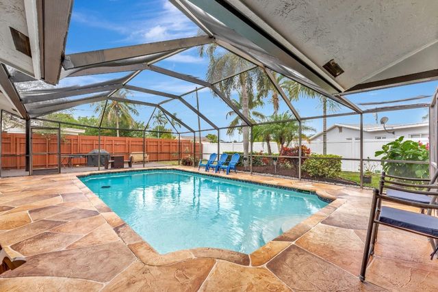 1221 SW 59th Avenue, Plantation, FL 33317