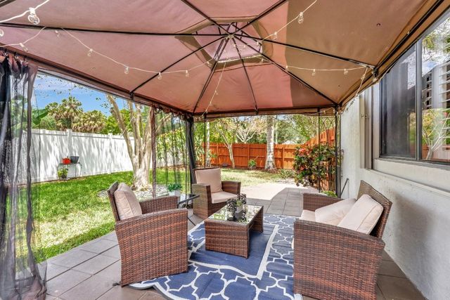 1221 SW 59th Avenue, Plantation, FL 33317