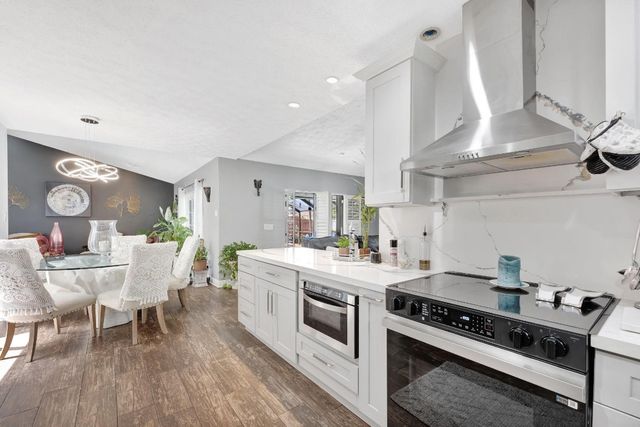 1221 SW 59th Avenue, Plantation, FL 33317